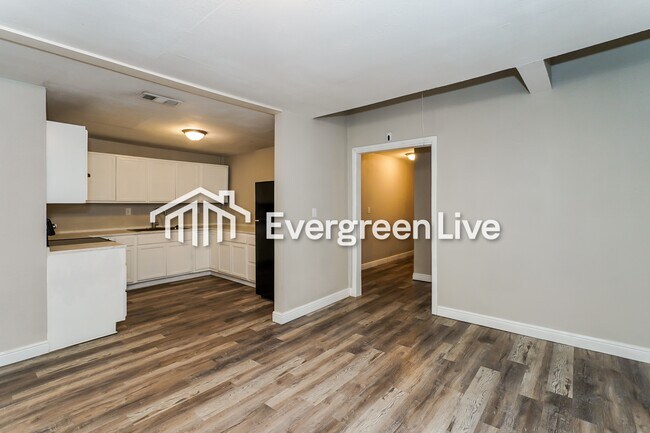 Foto del edificio - 2805 Walker St