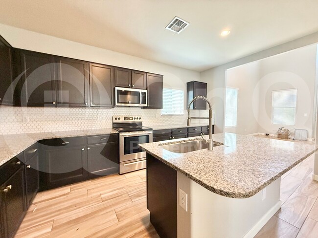 Building Photo - 4101 W Alabama Ln