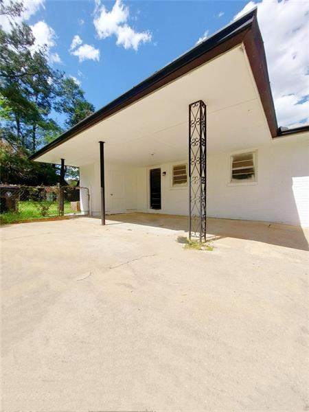 Building Photo - 3100 Meadowood Ln