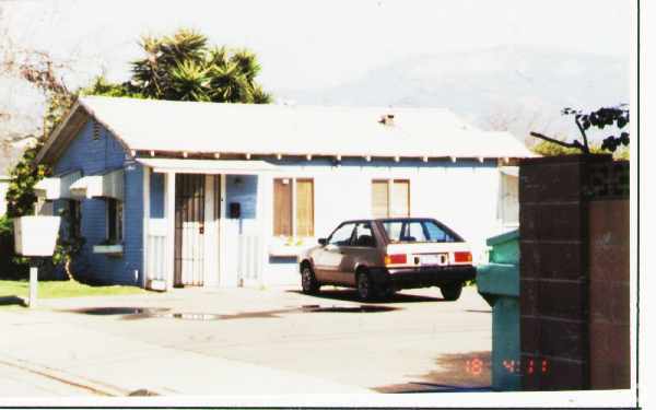 Building Photo - 623 S Acacia St