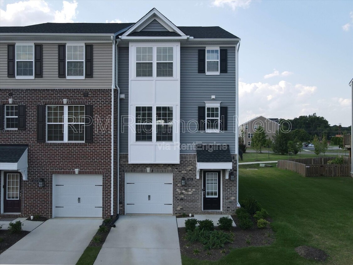 Primary Photo - 1413 Kerr Dr