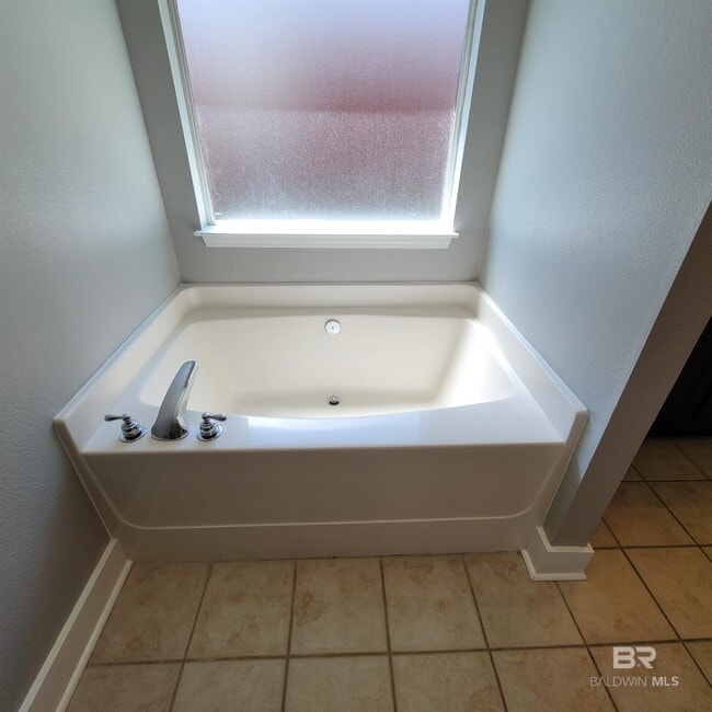 Building Photo - 4219 Coyote Ln