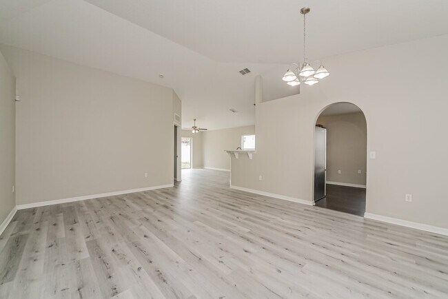 Foto del edificio - 433 Hammerstone Ave