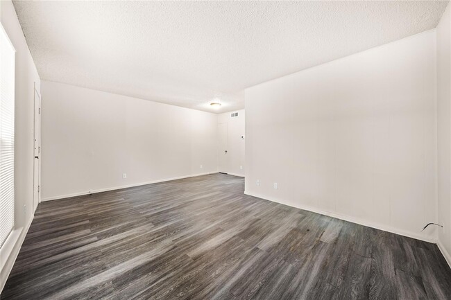 Foto del edificio - 2314 Greenfield Pkwy
