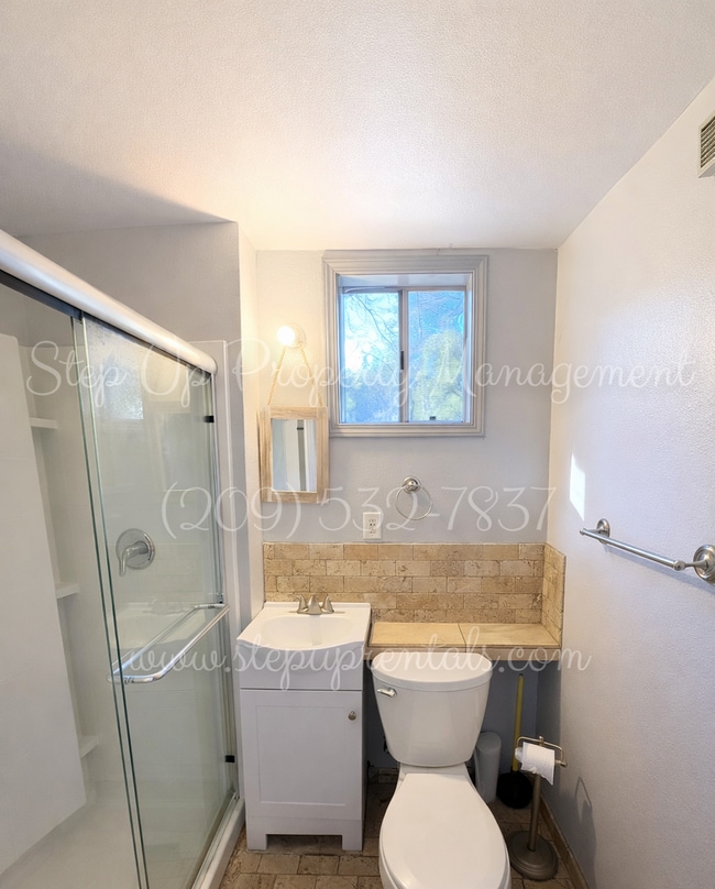 Building Photo - 21313 Phoenix Lake Rd