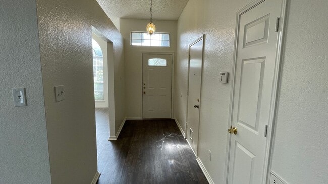 Foto del edificio - Nice Single Story in Waterford Oaks-Cedar Hill