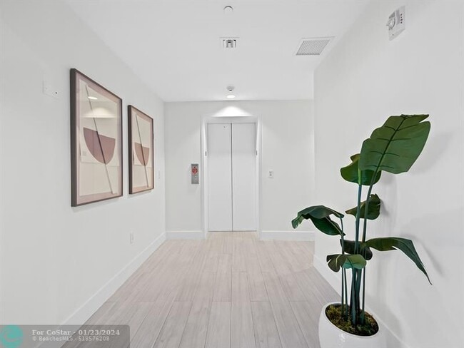 Building Photo - 701 N Fort Lauderdale Beach Blvd
