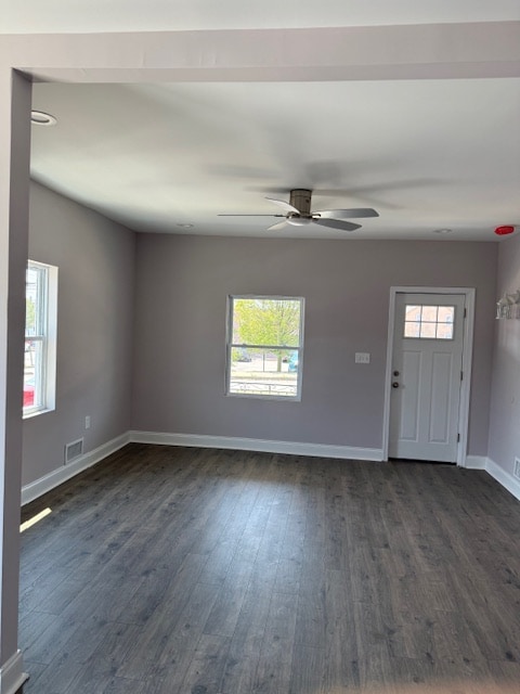 Building Photo - 115 Oak St