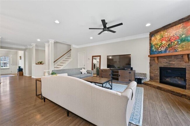 Foto del edificio - 1716 Brookside Elm Dr