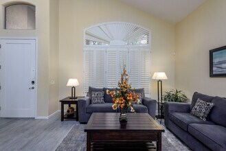 Building Photo - 6417 E Marilyn Rd