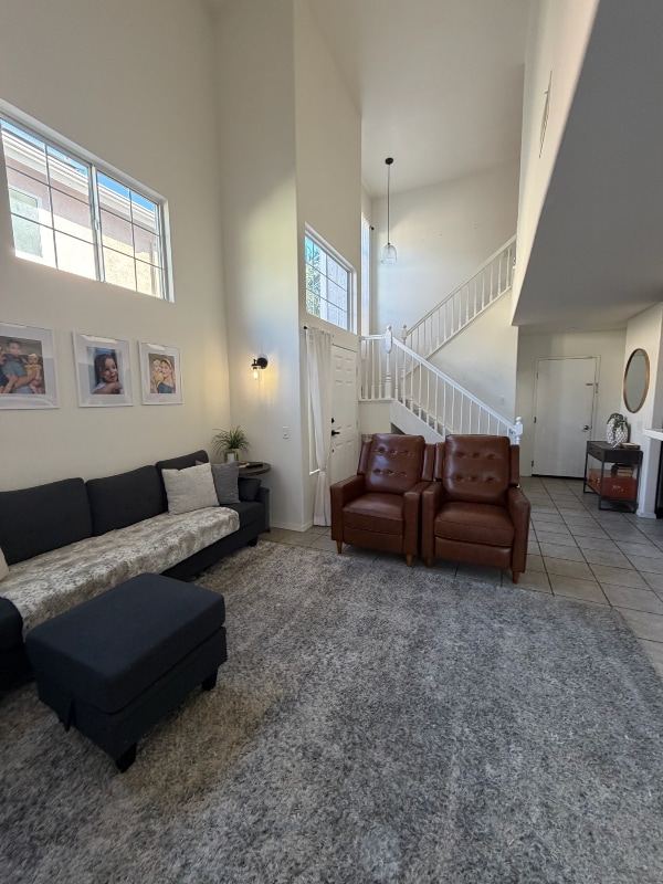 Foto del edificio - 2406 Maravilla Way