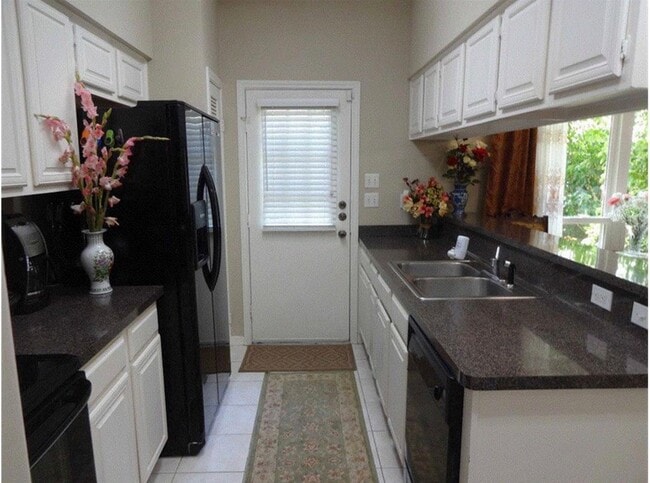 Foto del edificio - 5911 Woodway Place Ct