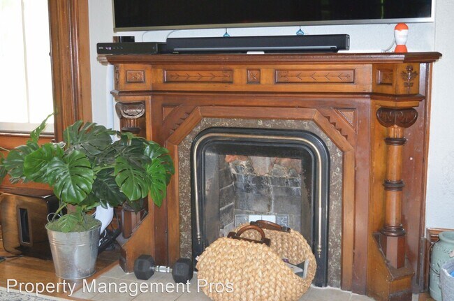 Building Photo - 5 br, 3 bath House - 3590 Orchard Lake Rd