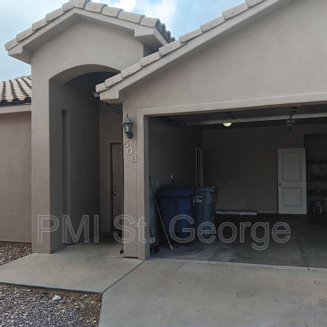 Building Photo - 508 N 2480 W