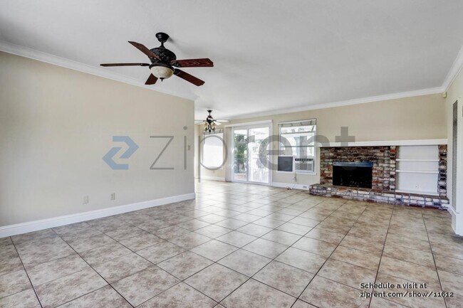 Foto del edificio - 4195 Brookside Dr