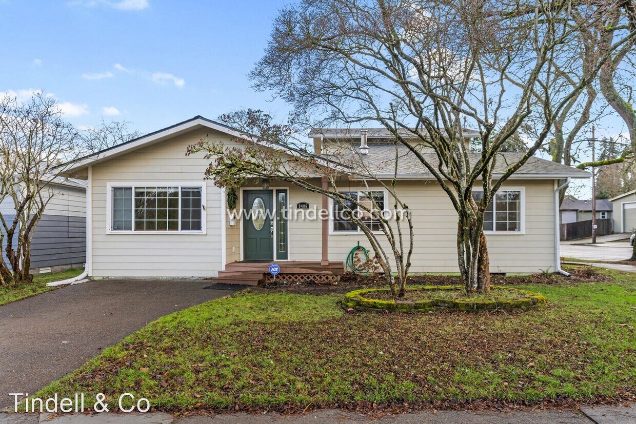3 br, 2 bath House 9406 N Mohawk Ave House Rental in Portland, OR