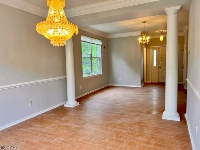 Building Photo - 1403 Wayne Cir