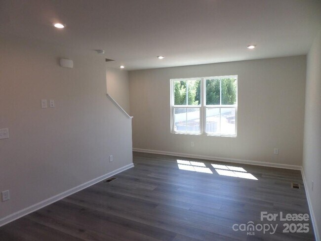 Building Photo - 3228 Dannelly Towns Aly