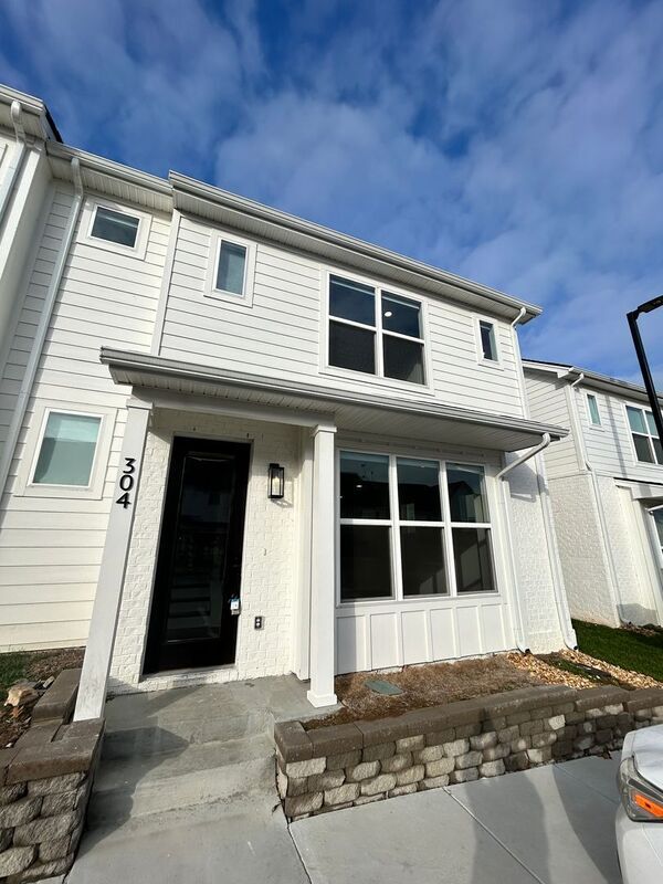 Foto principal - 304 Jeffries Wy