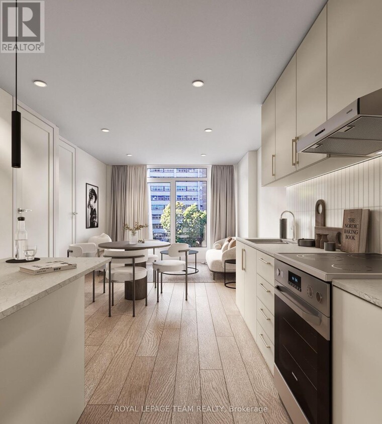 Building Photo - 398 Roosevelt Ave