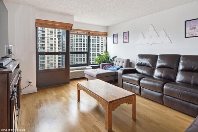 Foto del edificio - 1bed/1bath with full-amenity  is available...