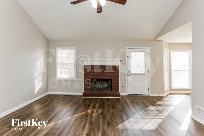 Foto del edificio - 268 Yellowstone Dr