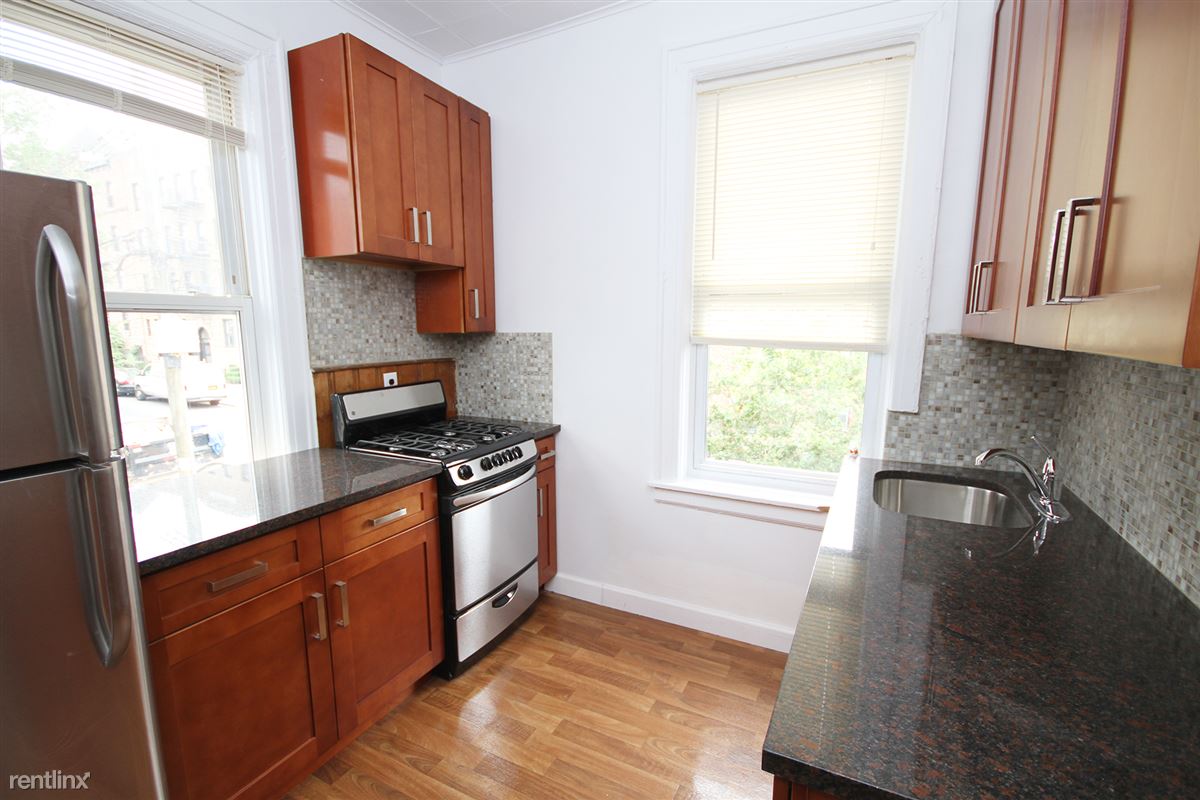 Primary Photo - 4202 25th Ave