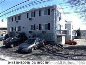 Building Photo - 671 Wilson St