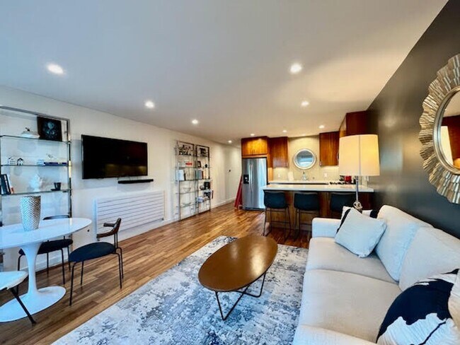 Foto del edificio - Your Home in San Francisco: Chic 1 BR/ 1 B...