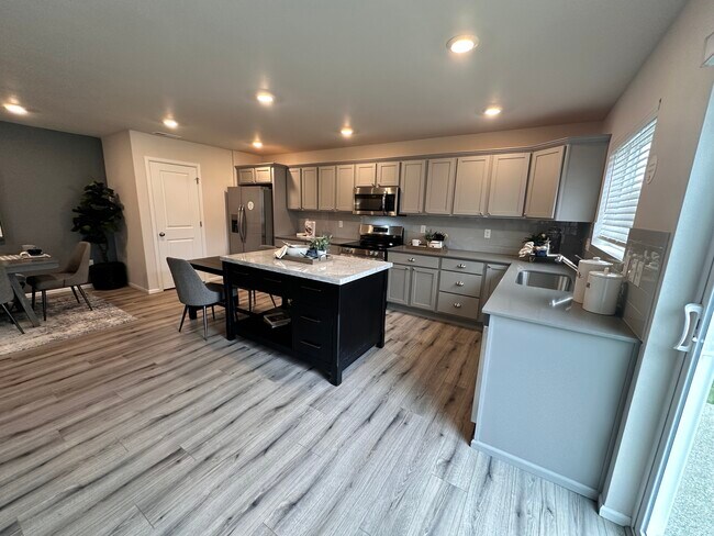 Foto del edificio - 13918 199th St Ct E