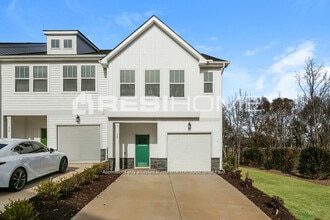 Building Photo - 156 Brooklet Trl