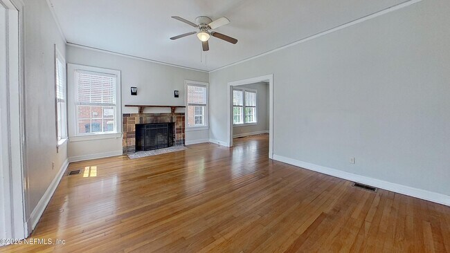 Foto del edificio - 917 Lasalle St