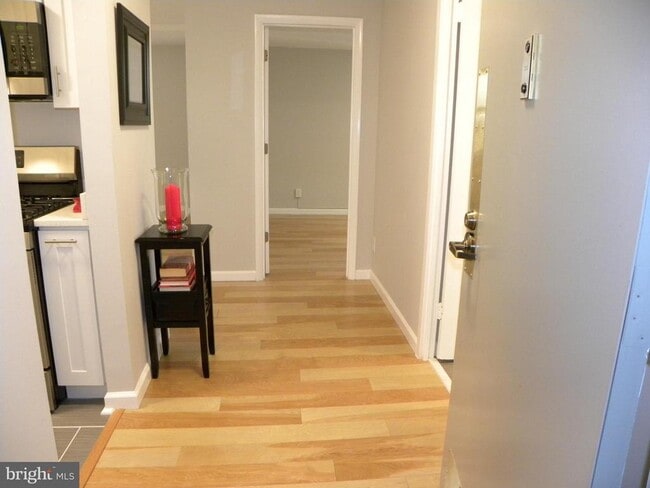 Building Photo - 501 Slaters Ln