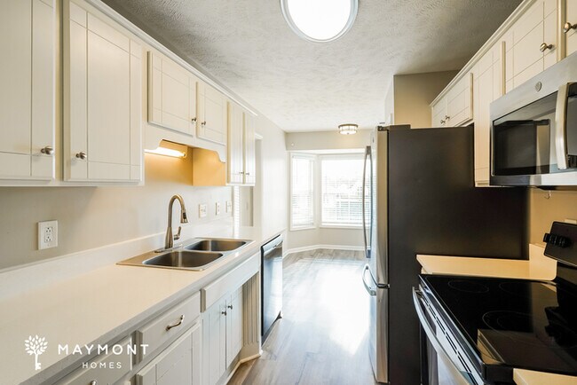 Building Photo - Inviting 3-Bedroom Home