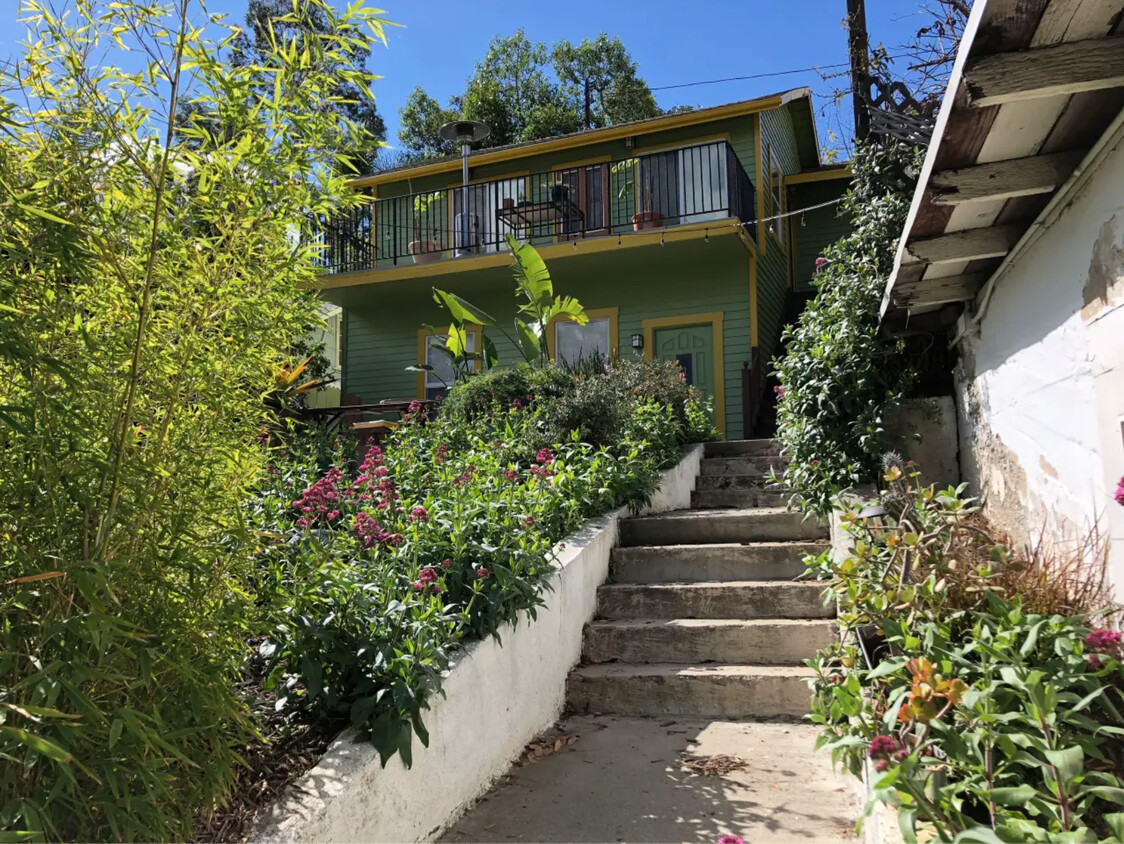 Primary Photo - 6914 Woodrow Wilson Dr