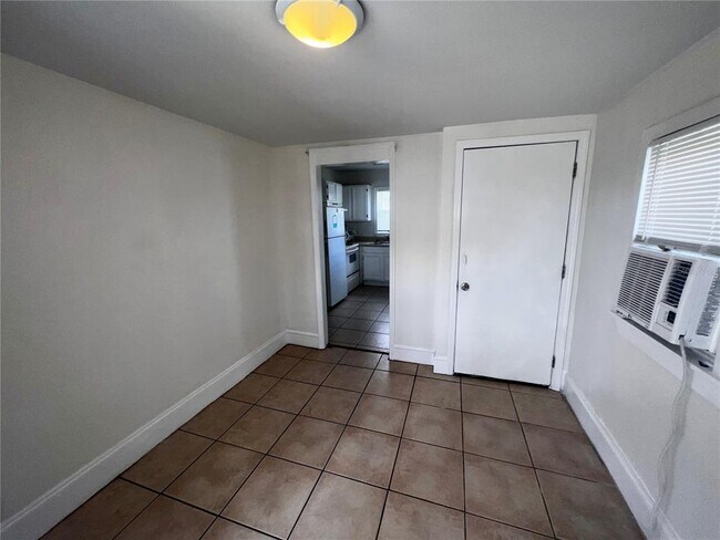 Foto del edificio - 2330 S Ferncreek Ave