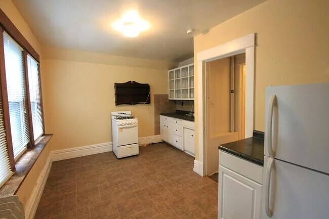 Foto del edificio - 1415 Van Buren Ave