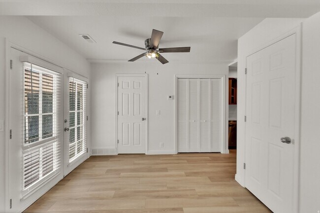 Foto del edificio - 7873 S Chadbourne Dr