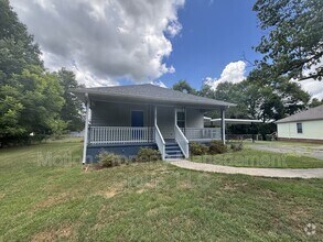 Building Photo - 131 Dixon Cir