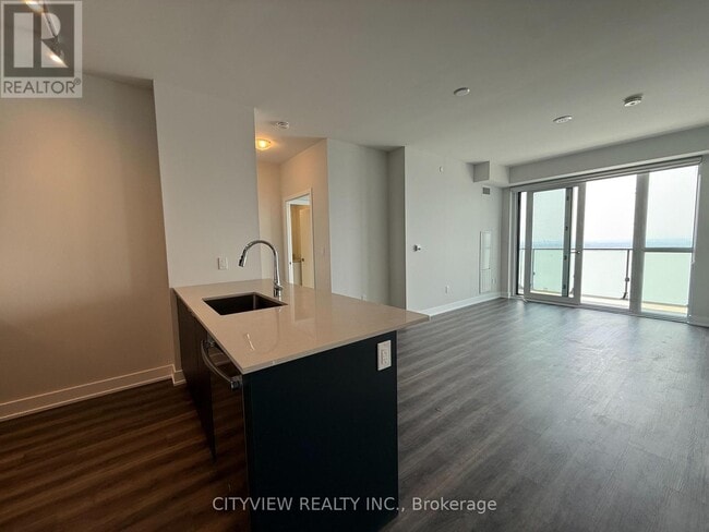 Building Photo - 430-4430 Square One Dr