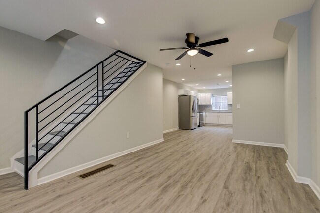 Building Photo - 4021 Howland St