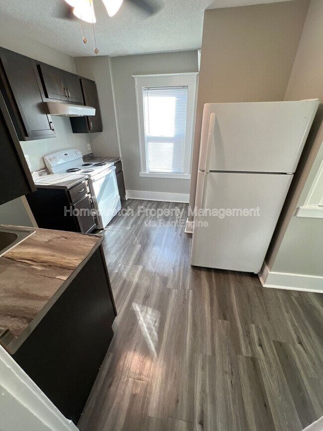 Foto del edificio - 7014 Edison Ave