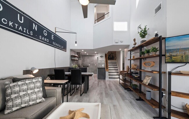 Building Photo - 8600 Ridgewood Ave