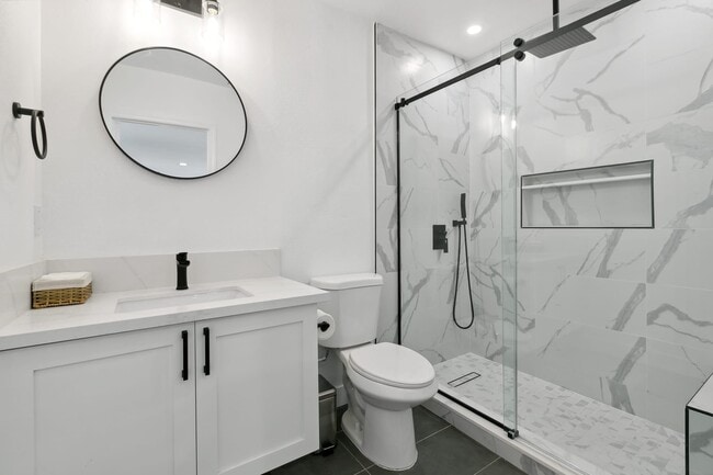 Building Photo - 1310 Halley Ct