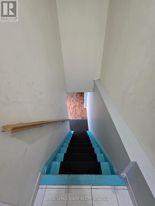 Building Photo - 75 Glenthorne Dr