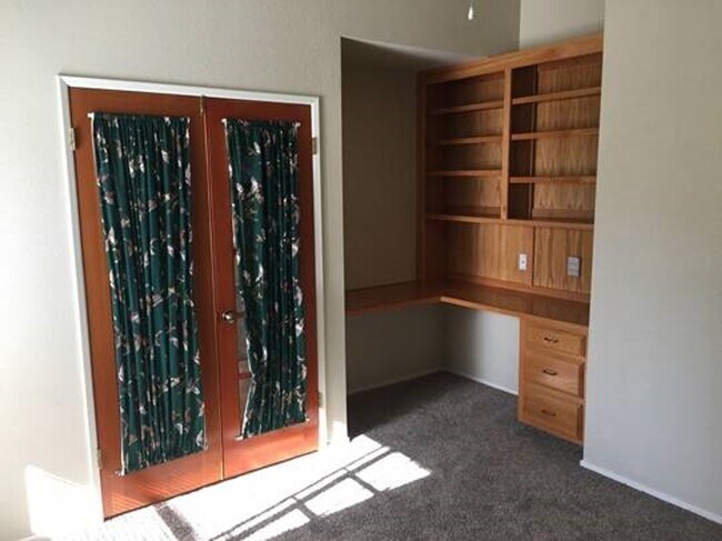 Building Photo - Coming Soon! For Lease: Spacious 4-Bedroom...