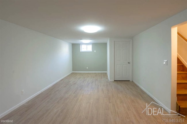 Building Photo - 2621 Cortelyou Rd