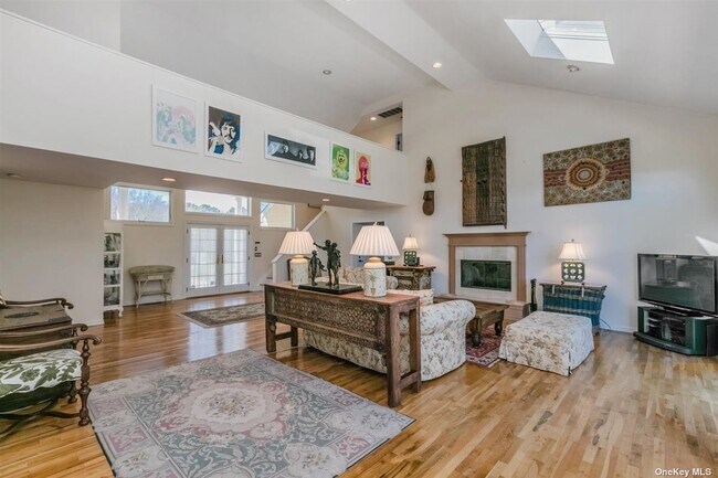 Foto del edificio - 9 Polo Grounds Ln