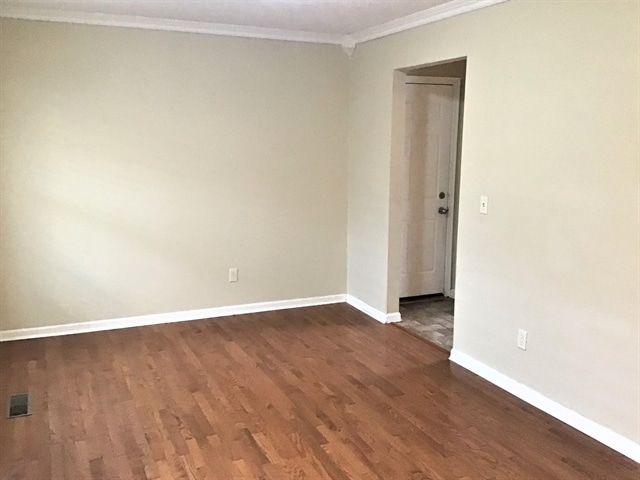 Foto del edificio - 753 Lakefield Dr