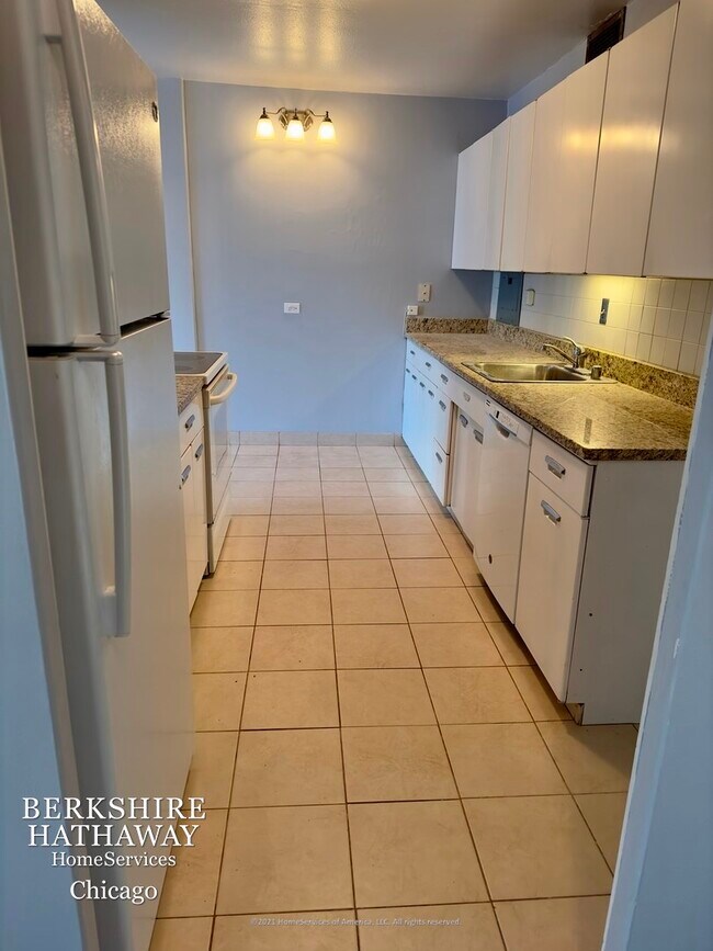 Foto del edificio - 340 W Diversey Parkway